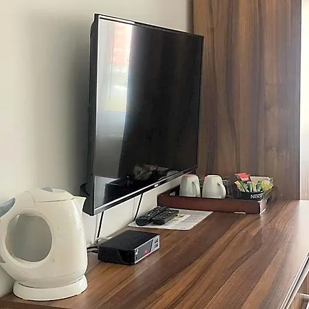 Мініготель Foxxy Luxury 4*